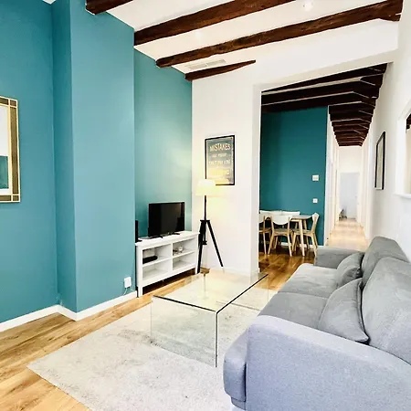 Dplace To Be - Amazing Apartments In Historic Center-3